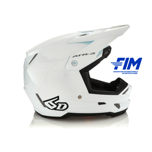 Casco 6D ATR-3 nero lucido, omologato secondo il nuovo standard di sicurezza FIM FRHPhe-02.